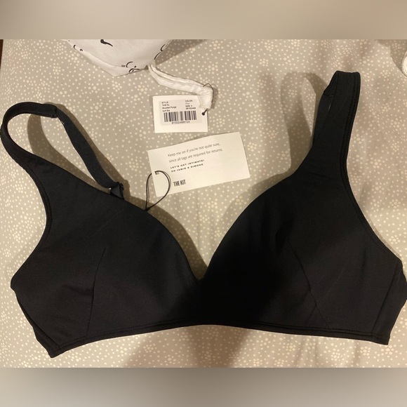 Kit Undergarments Moulded Plunge
Soft Bra, in Onyx (black) Color, Size 4. - Picture 3 of 6